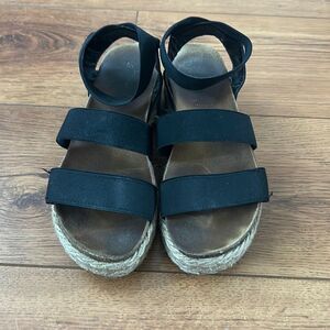 Black sandals
